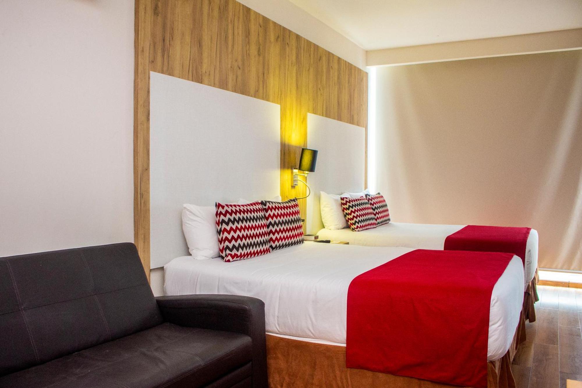 Ramada by Wyndham Panama Centro Via Argentina Hotel Bagian luar foto