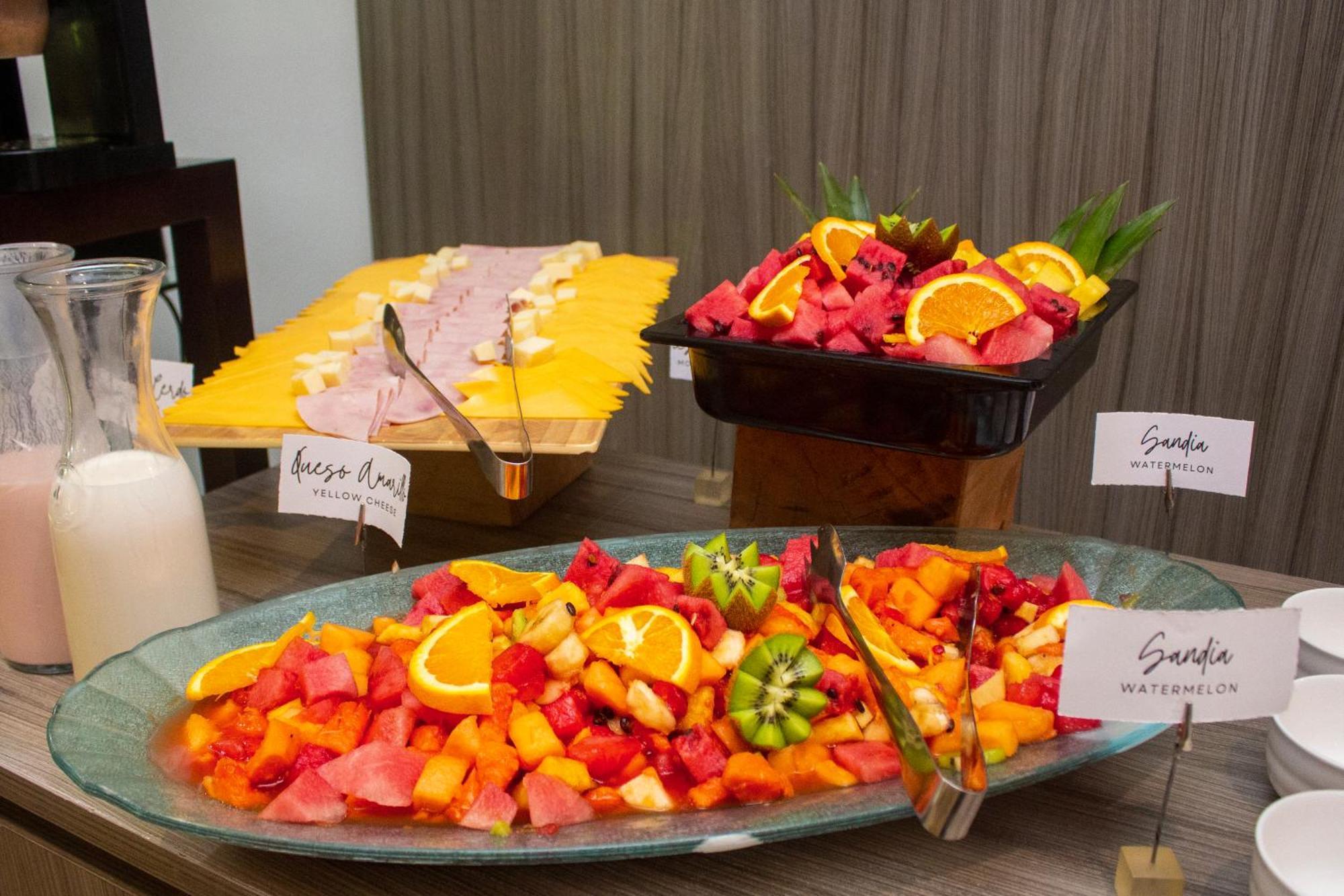 Ramada by Wyndham Panama Centro Via Argentina Hotel Bagian luar foto