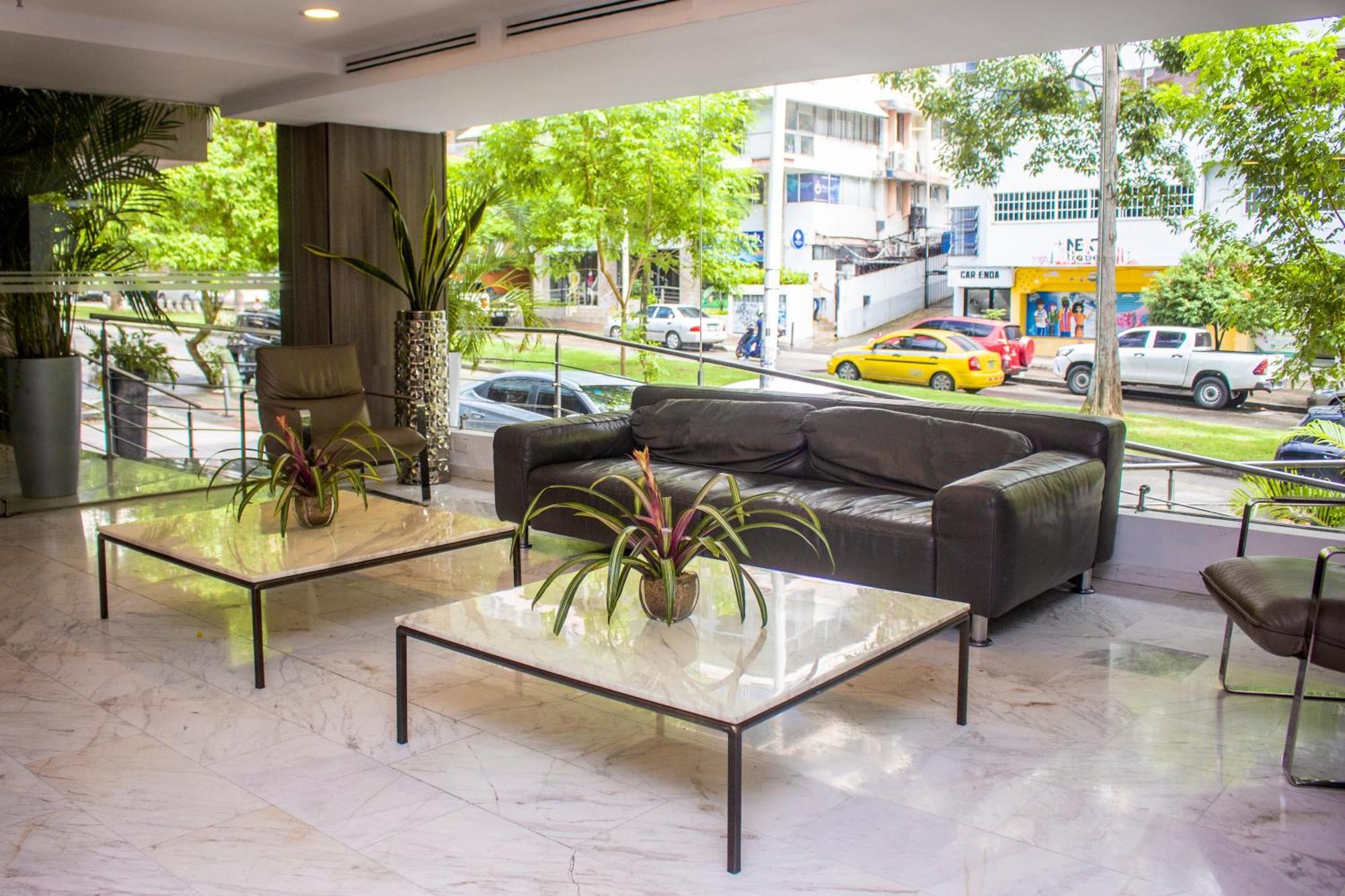 Ramada by Wyndham Panama Centro Via Argentina Hotel Bagian luar foto