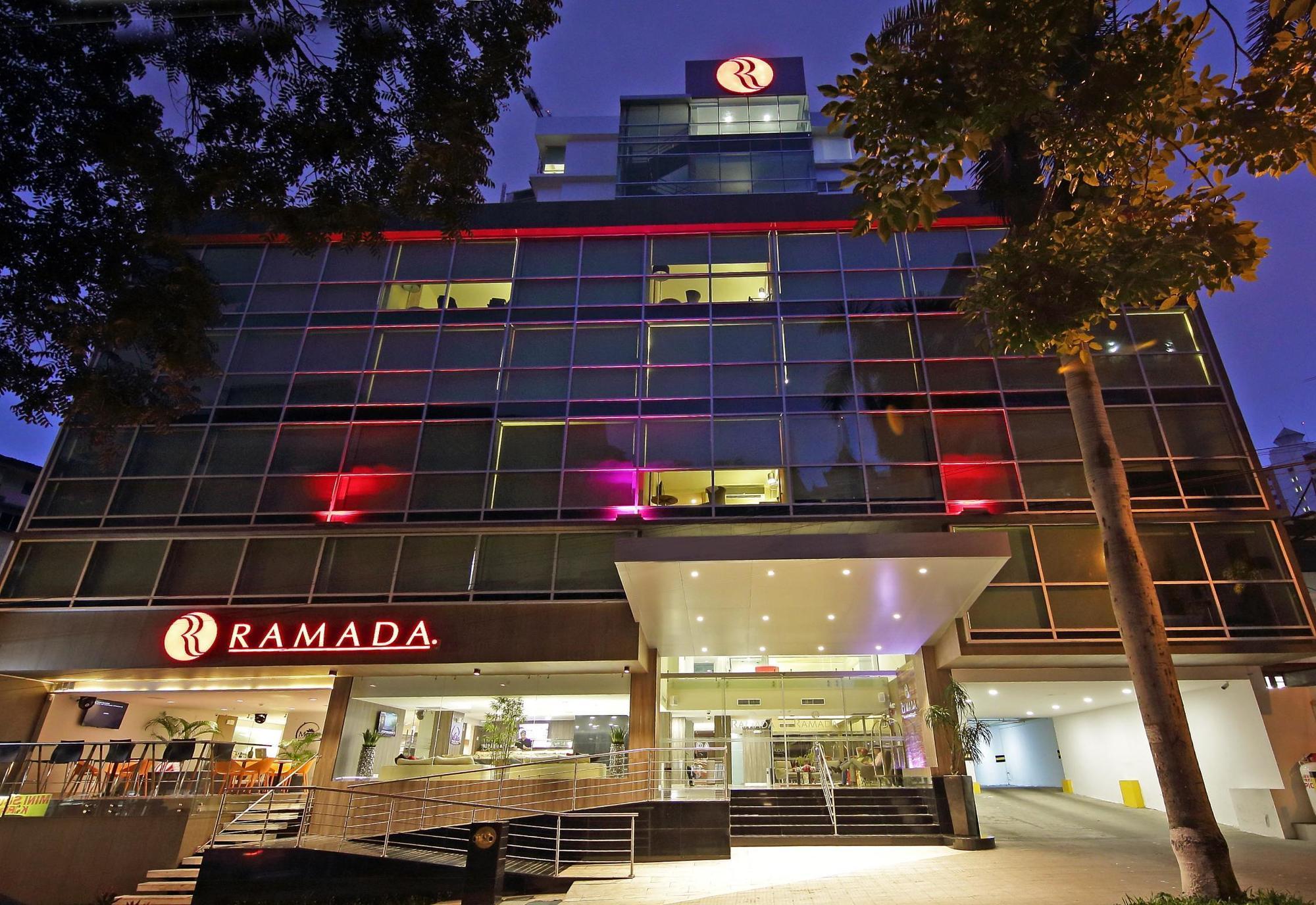 Ramada by Wyndham Panama Centro Via Argentina Hotel Bagian luar foto